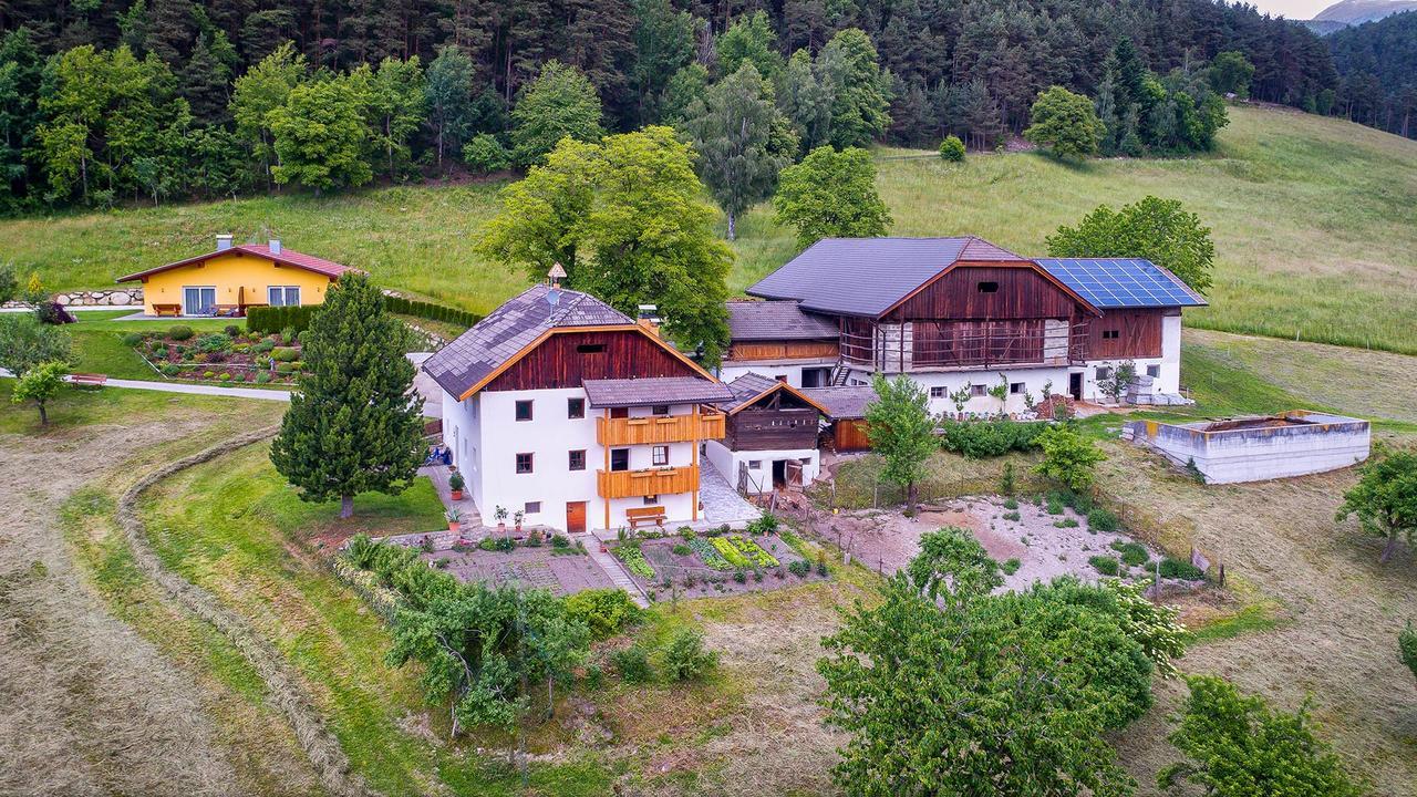 Appartament Eichnerhof Chienes Exterior foto